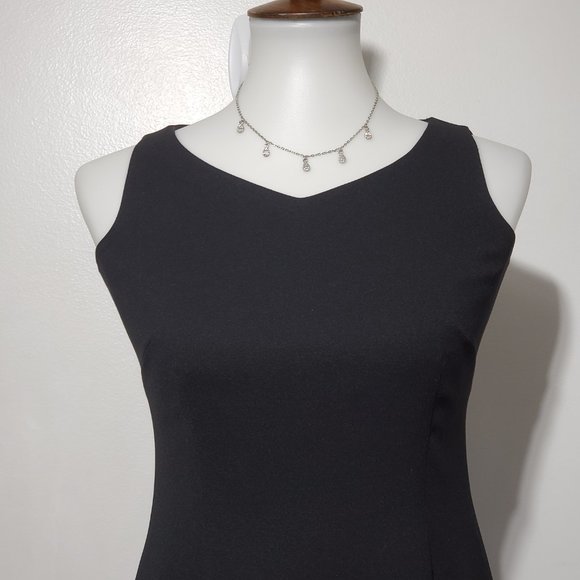 Villager Liz Claiborne Petite Classic Timeless Black Sleeveless Career Dress 4P - Picture 3 of 14